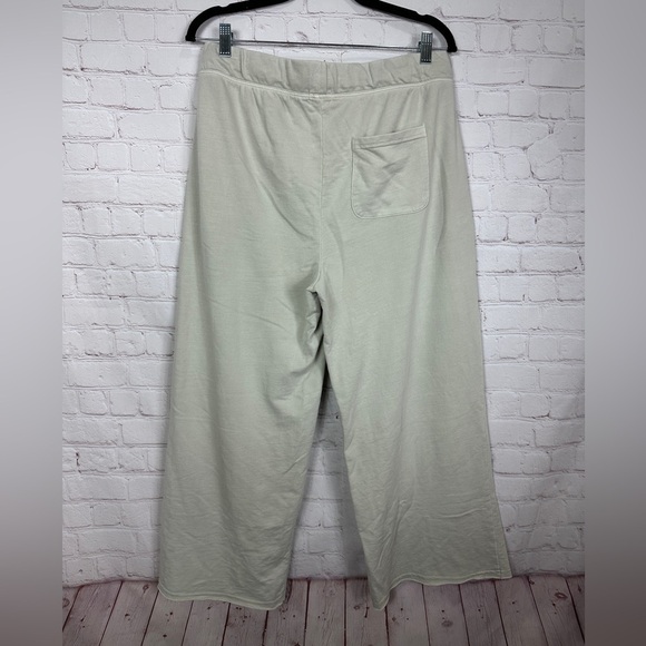Thread & Supply Wide Leg Crop Pull on pants lagenlook gray comfort cozy sz L GUC - Picture 4 of 6